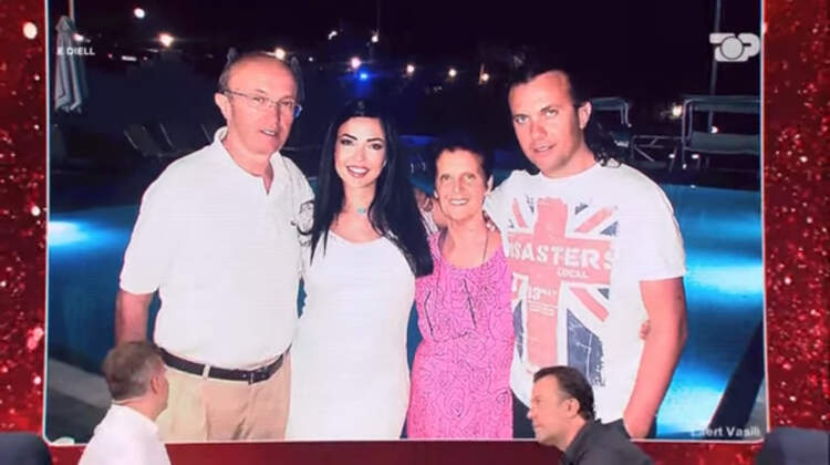 Laert Vasili rrëfen pengun e jetës: “Më kanë ikur vite pa folur me babain… iku pa u bërë gjysh”