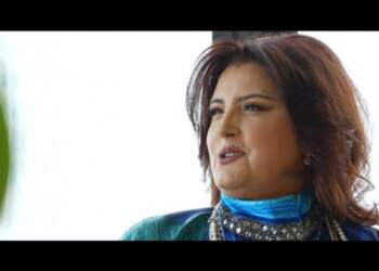 Parashqevi Simaku tregon pse u largua nga Shqipëria