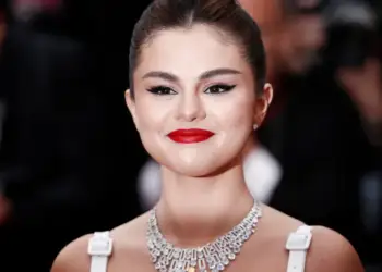 Po thyhet fejesa e Selenës? Fansat zbulojnë një tjetër ‘tradhti’ të mundshme