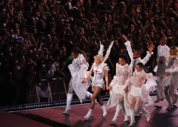 Lady Gaga mbledh mbi 2 milionë fansa në një koncert falas në këtë vend