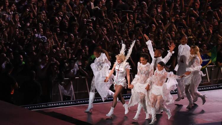 Lady Gaga mbledh mbi 2 milionë fansa në një koncert falas në këtë vend