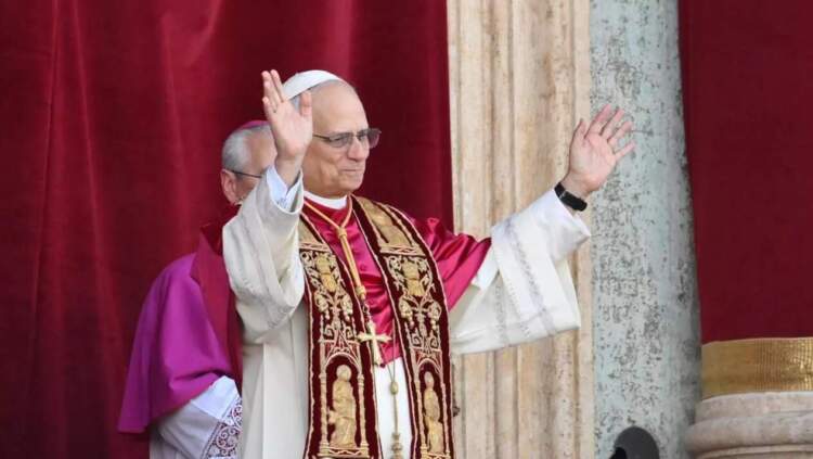 Mesazhi i Papa Leoni XIV: Lutja e parë është paqen. Do të ndërtojmë ura