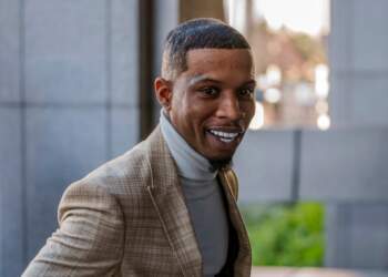 Tory Lanez sulmohet me thikë 14 herë në burg, goditet në pjesë të ndryshme të trupit