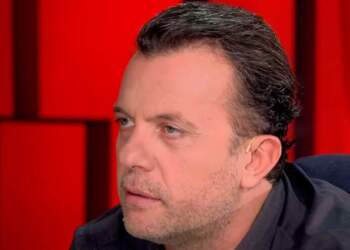 Laert Vasili: “Me nënën flas greqisht, me babain flisja shqip”