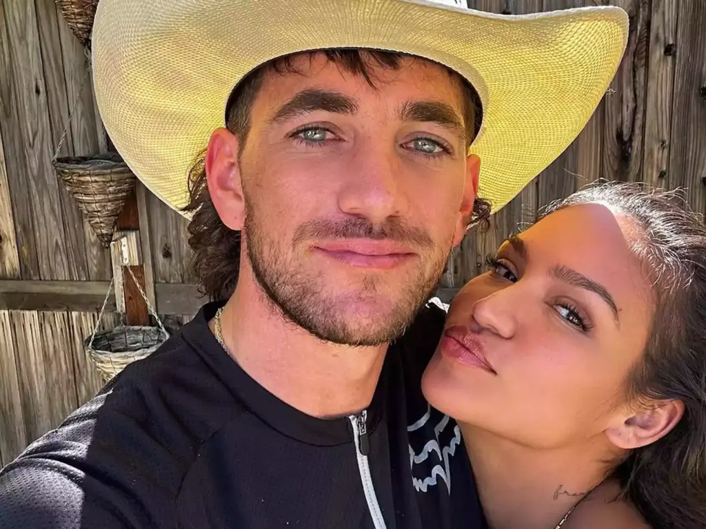 Çfarë bën Cassie tani? Brenda jetës së saj me bashkëshortin Alex Fine dhe 2 fëmijët