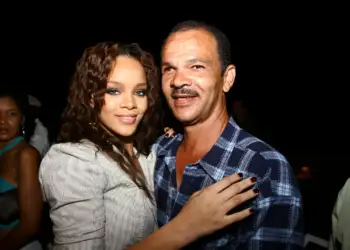 Ndërron jetë në moshën 70 vjeçare babai i Rihannës