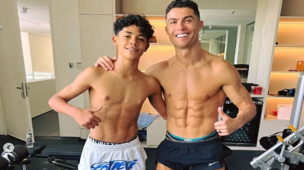 Djali i Cristiano Ronaldos është thirrur në ekipin kombëtar të Portugalisë U15