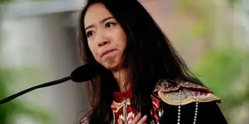 Fjalimi i të diplomuarës në Harvard shkakton zemërim online