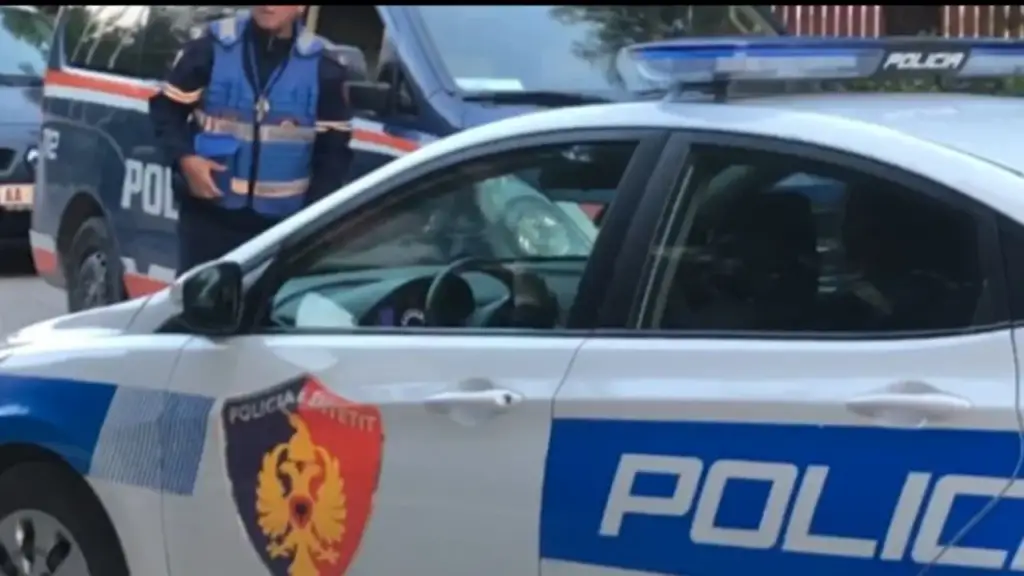 E rëndë në Lezhë/ 57-vjeçari vritet brenda makinës në oborrin e shtëpisë! Pista kryesore hakmarrja