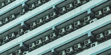 Ekspertët paralajmërojnë: Përdorimi i tepruar i ajrit të kondicionuar mund të dëmtojë shëndetin