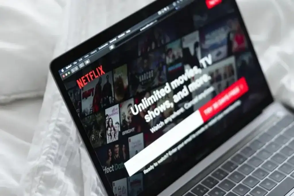 Mirupafshim njërit prej serialeve më ikonike në katalogun e Netflix