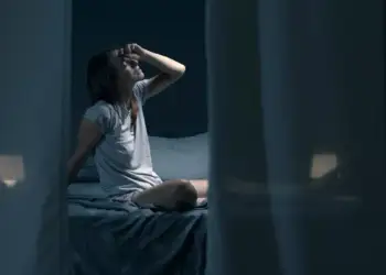 Kur djersitjet gjatë natës nuk janë për shkak të vapës, por për shkak të një problemi serioz