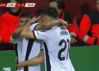 Ndeshja me Letoninë, kombëtarja në avantazh, shënon Rei Manaj në minutën e 29