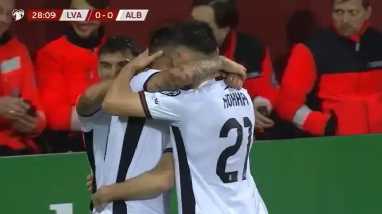 Ndeshja me Letoninë, kombëtarja në avantazh, shënon Rei Manaj në minutën e 29