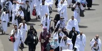 FOTO/ Qindra mijëra myslimanë mblidhen në Mekë për pelegrinazhin e madh