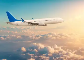 Cilat janë vendet më të sigurta në një aeroplan në rast të një përplasjeje?