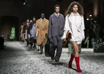 Markat kundrejt influencuesve: Kush ka më shumë pushtet?