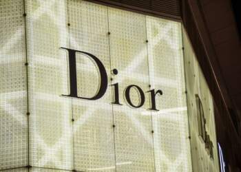 Kalim epokal/ Emërohet drejtori kreativ i koleksioneve Haute Couture dhe Prêt-à-Porter i Dior