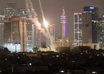 Bat Yam në emergjencë: 8 persona të vdekur, mbi 200 të plagosur