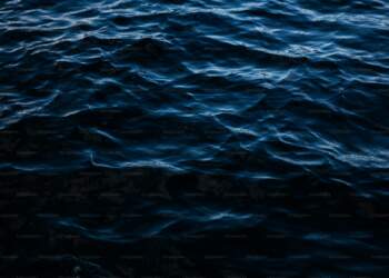 Errësira po pushton oqeanet dhe pasojat mund të jenë katastrofike