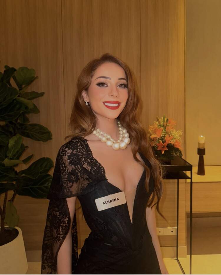 Elona Ndrecaj: Krenaria për fshatin dhe thjeshtësia e jetës janë thelbësore