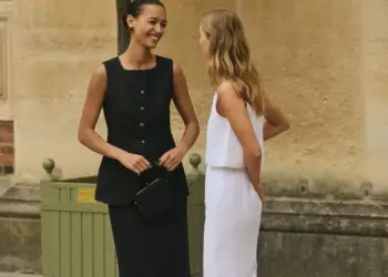 Linoja, materiali i nënvlerësuar që këtë verë po dominon modën