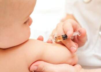 Rrezik global për shëndetin e fëmijëve, vaksinat e fëmijërisë në rënie alarmante