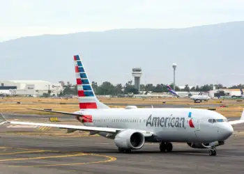 Çfarë po ndodhte me avionët e American Airlines? Një defekt në sistem i vuri fluturimet në pauzë