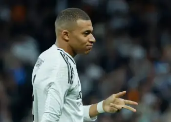 Ylli francez jashtë fushës për disa kohë! Mbappé dërgohet në spital, ç’ndodhi?