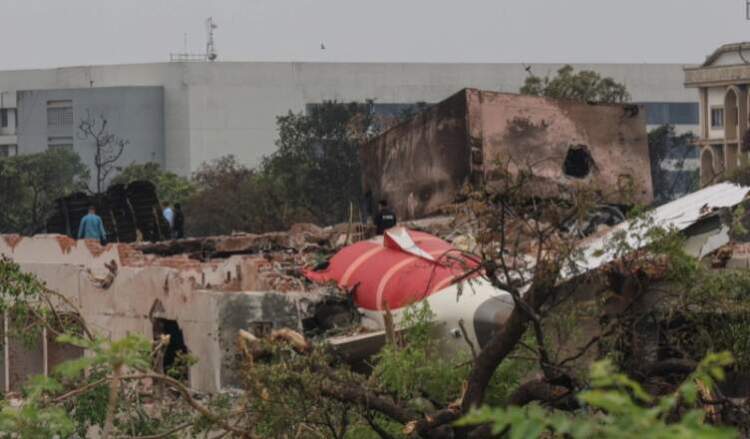 Hetimet marrin hov: Njëra nga kutitë e zeza të ‘Air India’ është gjetur