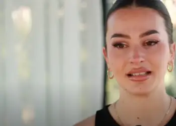 Historia tragjike e modeles në “She’s on Top”: Mami vrau babin për të na shpëtuar ne