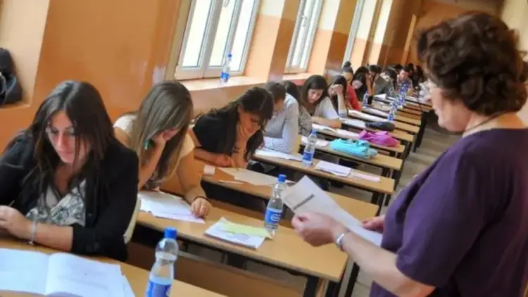 Dalin rezultatet e provimit të Maturës në gjuhën e huaj, 399 mbetës