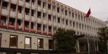 Sulmet me raketa, MEPJ: 5 shqiptarë ndodhen në Izrael për momentin