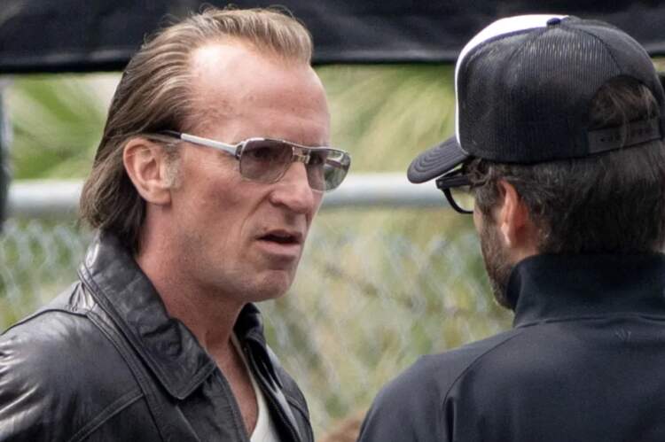 Christian Bale “zhduket” pas rolit të ri: Transformimi befasues për filmin e shumëpritur “Madden”