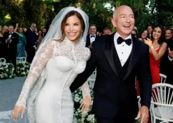 Lauren Sanchez për Jeff Bezos: Ai më lejon të jem vetvetja, të jem e lirë pa kompromis
