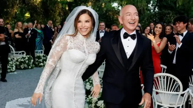 Lauren Sanchez për Jeff Bezos: Ai më lejon të jem vetvetja, të jem e lirë pa kompromis