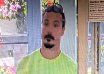 “Nuk ka ku të shkojë”/ Policia: Babai i dyshuar për vrasjen e 3 vajzave është i rrethuar