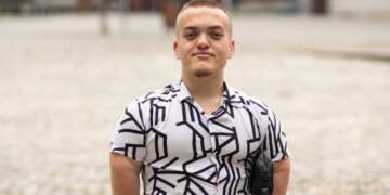 Burim Vatovci rrëfen me emocion dhimbjen për humbjen e prindërve: Tani kam gjithçka, por jam bosh pa ta