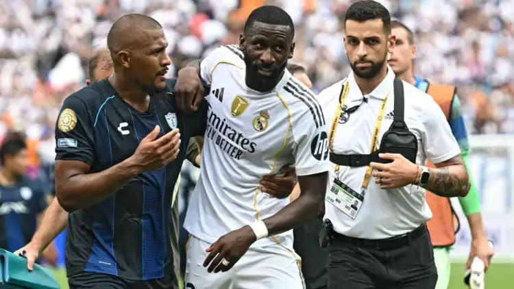 Fyerje raciste në fushë? Rudiger ngre alarmin, aktivizohet protokolli i FIFA-s