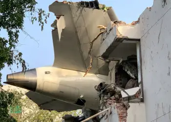 “Po humbas fuqinë!”/ Cilat janë dy skenarët më të përhapur për tragjedinë me Air India Dreamliner?