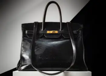 Çanta e parë Birkin e Hermès del në ankand: Si në një fluturim Paris-Londër lindi çanta më e famshme