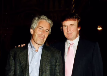 Skandali i Epstein shpërthen, Trump e dinte prej muajsh se emri i tij ishte në dosje