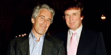 Skandali i Epstein shpërthen, Trump e dinte prej muajsh se emri i tij ishte në dosje