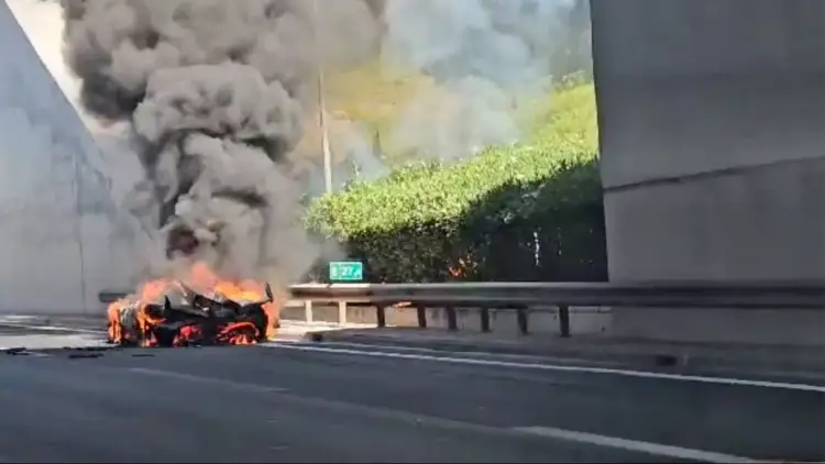 Pse supermakinat marrin flakë kaq lehtë?