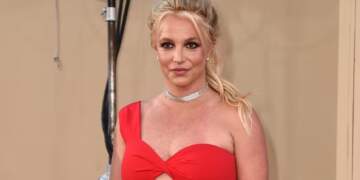 Britney Spears befason ndjekësit! Këngëtarja ka adoptuar një vajzë të vogël