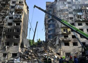 Rusia sulmon sërish Ukrainën, Trump premton “deklaratë vendimtare” për Moskën