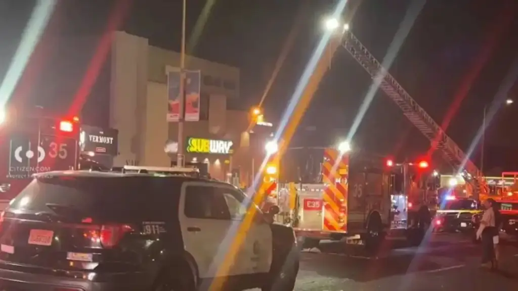 Makina futet në turmë në East Hollywood, mbi 20 të plagosur, disa në rrezik për jetën