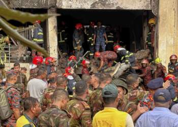 Tragjedi në Bangladesh: Avioni ushtarak përplaset në shkollë, 19 të vdekur