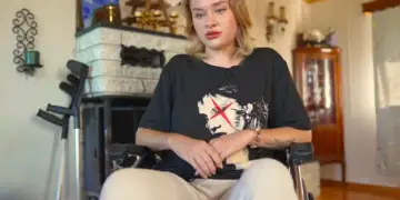 Modelja e “Porta Potty” gjendet me shtyllë kurrizore të thyer në mes të Dubait/ Rrëfimi tronditës