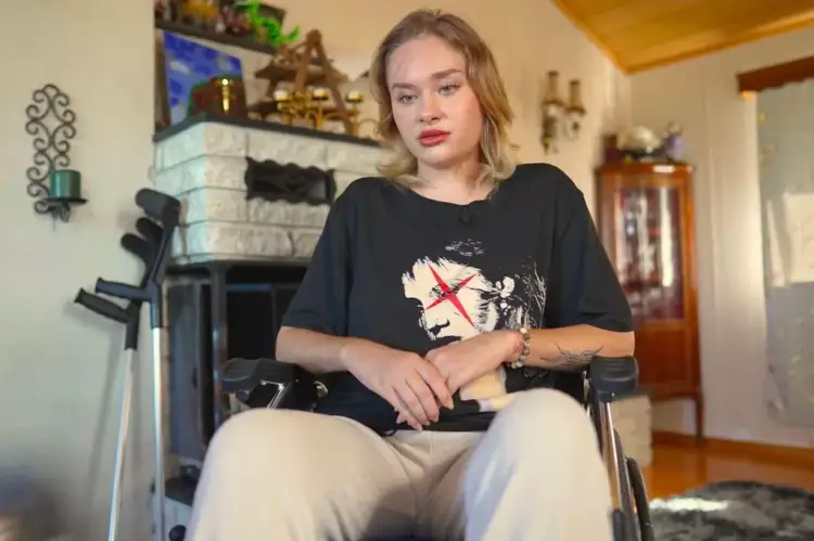 Modelja e “Porta Potty” gjendet me shtyllë kurrizore të thyer në mes të Dubait/ Rrëfimi tronditës